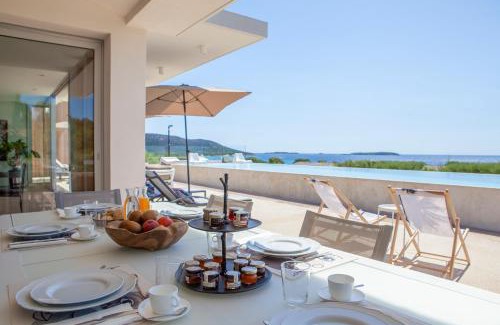 Porto-Vecchio Cama Y Desayuno | Villa AzaiTu Suites