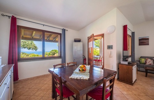 Tertenia Villa | Villa 'Azzurra' con vistas al mar, Wi-Fi y aire acondicionado