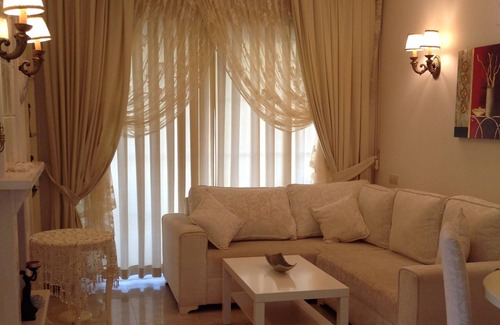 Fethiye City Center Villa | Villa B & D, piscina comunitaria, wifi en el área pública, aire acondicionado, tenis de mesa ...