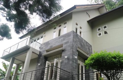 Ciburial Casa | Villa Babeh