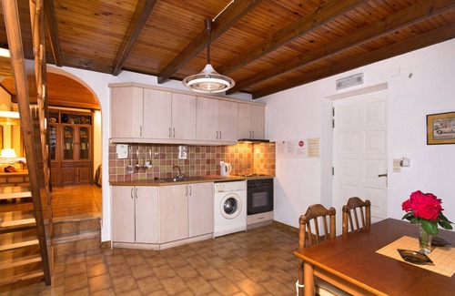 Petaleia Villa | Villa Bacchus