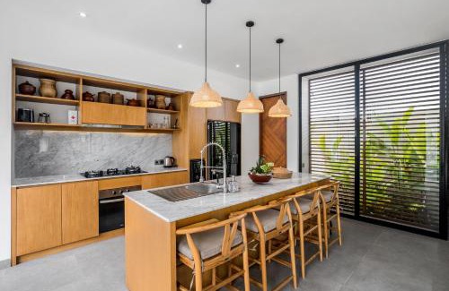 Andong Villa | Villa Baia by BaliSuperHost