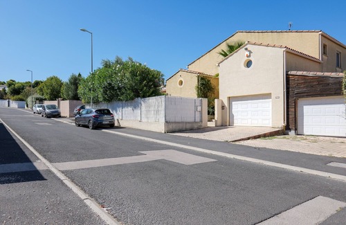 Saint-Jean-de-Vedas Villa | Villa Balinaise - Welkeys