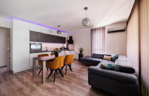 Siofok Aranypart Apartamento | Villa Bauhaus Wellness Apartman 105