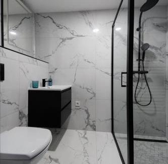 Siofok Aranypart Apartamento | Villa Bauhaus Wellness Apartman 105
