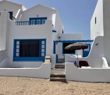 Caleta de Famara Casa | Villa Beachfront Famara
