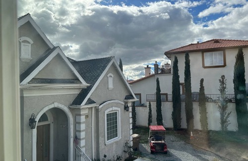 Hesperia Villa | Villa Bella by the lake! come and stay at our comfy upper unit at custom home.