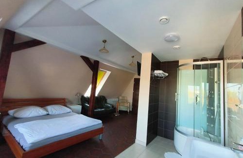 Lomianki Cama Y Desayuno | Villa Bella Casa