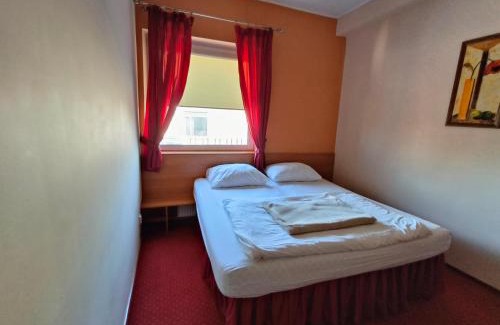 Lomianki Cama Y Desayuno | Villa Bella Casa