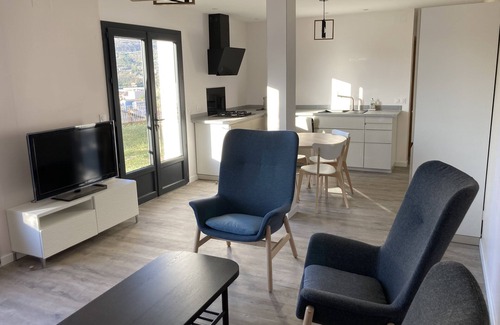 Apt Apartamento | Villa Belle Vue. Beautiful T3 ground floor.