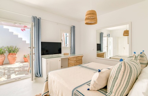 Naousa Hotel | Villa Bellonia