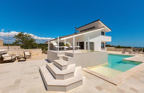 Maruggio Villa | Villa Belvedere Relais by Perle di Puglia