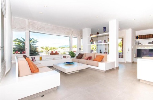 Canet de Mar Villa | Villa Berganti