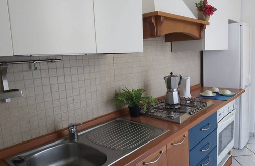 Travedona-Monate Villa | Villa Biancospino close by Monate Lake