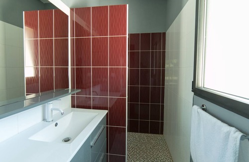 Saint-Selve Casa | Villa Blanca - Maison climatisée avec piscine privée