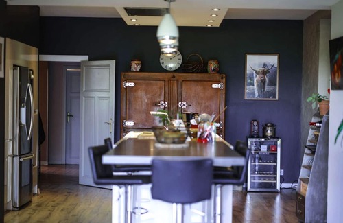 Salvagnac Casa | Situated on top of a hill in the village of Salvagnac, an exceptional view over the valley.