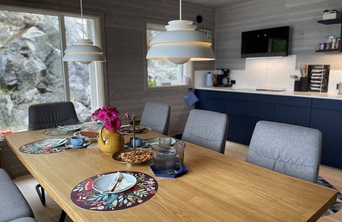 Kristiansund Casa | Villa Blue Dream - Dream holiday home directly at the fjord with jacuzzi & sauna