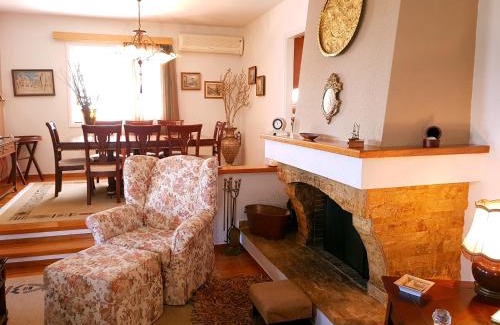 Rafina-Pikermi Casa | Villa Blue. Two storey house, 100 meters from sea