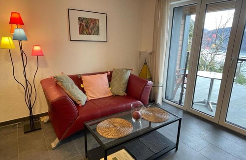 Vitznau Apartamento | Villa Bootsmann mit spektakulärer Seesicht nahe Badestrand
