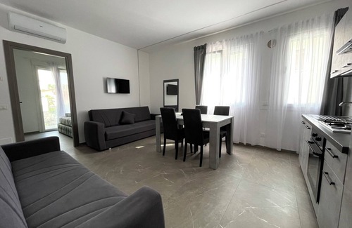 Torre Pedrera Apartamento | Villa Borghesi suites app 4 primo piano