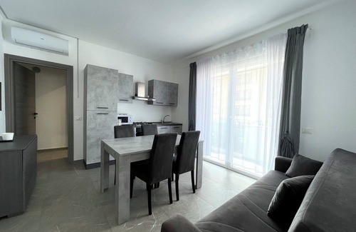 Torre Pedrera Apartamento | Villa Borghesi suites app 5 secondo piano