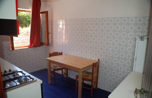 Tresnuraghes Apartamento | Villa Bosa, apartamento frente al mar en el área de Bosa, escalera privada a la playa WI