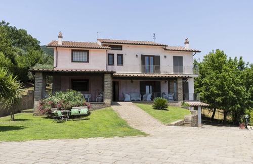 Lake Bracciano Casa | Villa Bougainvillea by Interhome