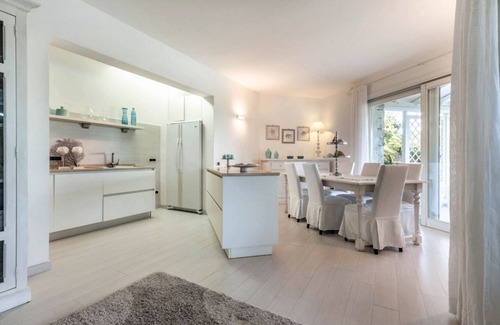 Castiadas Villa | Villa Bougainvillea - Villa de lujo con piscina a 500 metros del mar