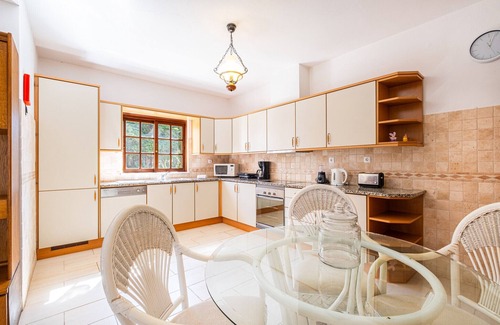 Albufeira Chalet De Esquí | Villa Brid's Countryside Retreat