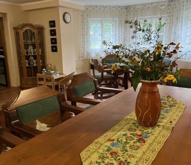 Belusske Slatiny Villa | Villa Briggs