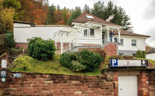 Rodalben Hotel | Villa Bruderfels, Garni
