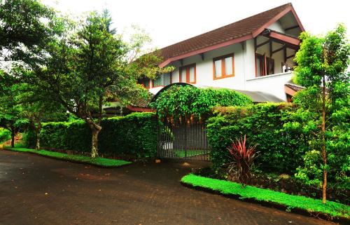 Cipanas Casa | Villa Buenavista Puncak