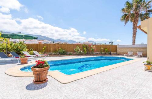 Callao Salvaje Villa | Villa Buganvilla Vistas