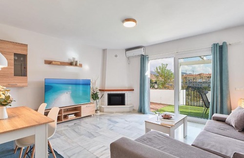 Torre de Benagalbon Casa | VILLA by the beach. Pool, Priv Parking and Golf