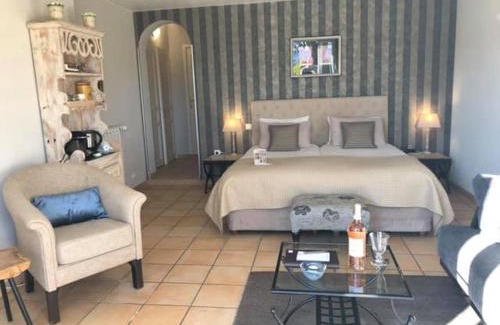 La Colle-sur-Loup Cama Y Desayuno | Villa Cédria