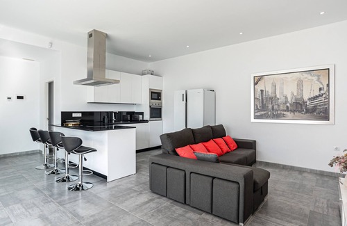 Chiclana de la Frontera Casa | Villa 'Chill Out Of City' con piscina privada, Wi-Fi y aire acondicionado