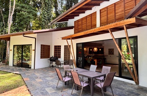 Chiguata Villa | Villa Cabú. Villa Tropical con piscina privada