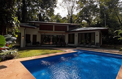 Chiguata Villa | Villa Cabú. Villa Tropical con piscina privada