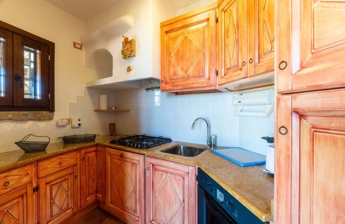 Baja Sardinia Villa | Villa 'Cala Bitta' con Vista al Mar, Wi-Fi y Aire Acondicionado