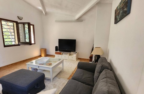 Caldes de Malavella Casa | Villa Caldes de Malavella, 3 bedrooms, 6 persons