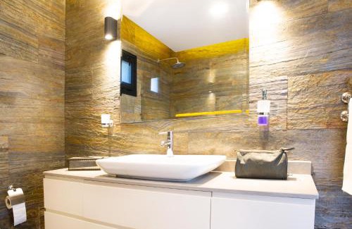 Geris Villa | Villa Calista by Important Group Travel