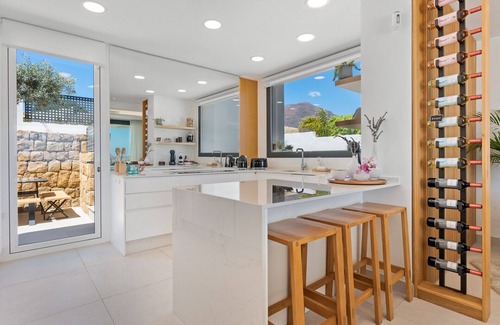 Estepona Villa | Villa Calma -Stunning 4Bd Family Villa with Views!
