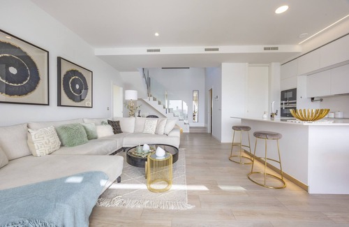 Finestrat Villa | Villa 'Campana Garden 52' con vistas a la montaña, Wi-Fi y aire acondicionado