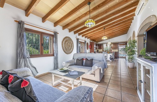 Lloseta Villa | Villa "Can Antich" con vistas a la montaña, piscina, Wi-Fi, jardín y terraza