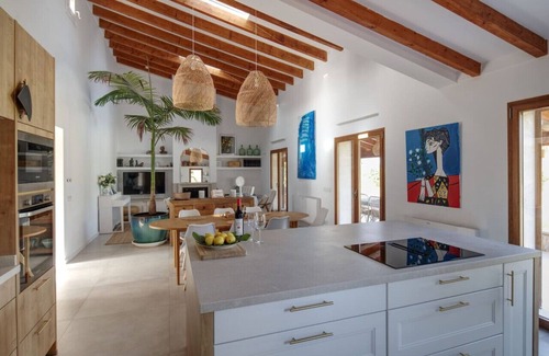 Alcudia Apartamento | Stunning rustic property. Tranquil, and close to the best beaches .