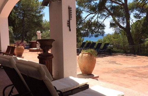 Vallpineda Casa | Villa Caprici Sitges: The Authentic Catalan Villa