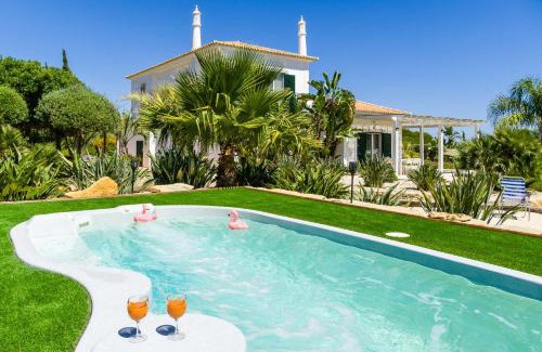 Fonte do Bispo Villa | VILLA CARACOL Heated Swim Spa & Mini-Golf