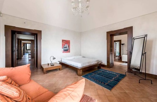 Trani Cama Y Desayuno | Villa Carcano B&B
