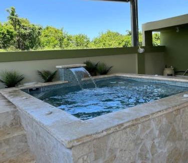 Aguadilla Apartamento | Villa Carmin II Apartment with private pool
