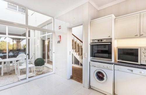 Salema Villa | Villa "Casa Da Ermida" cerca de la playa y campo de golf, con Wi-Fi, terraza y jardín